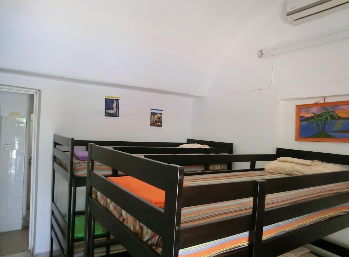 סנטוריני Santorini Camping & Hostel מראה חיצוני תמונה