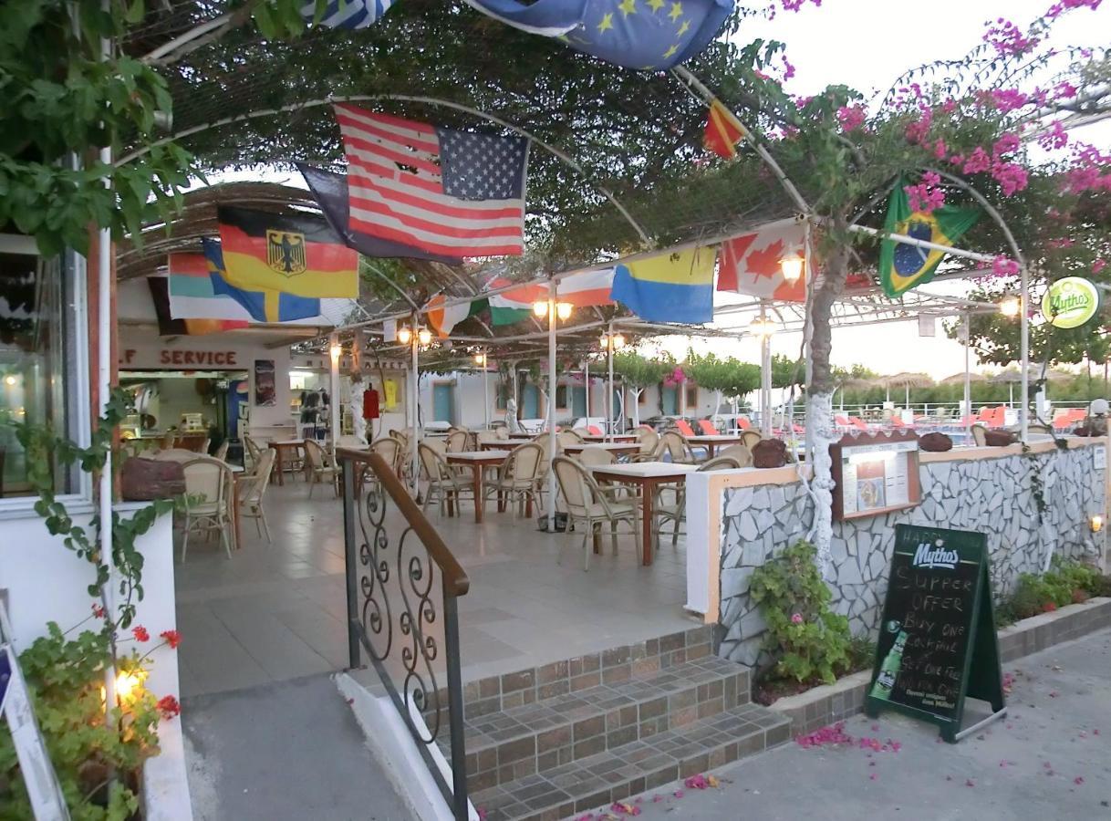 סנטוריני Santorini Camping & Hostel מראה חיצוני תמונה