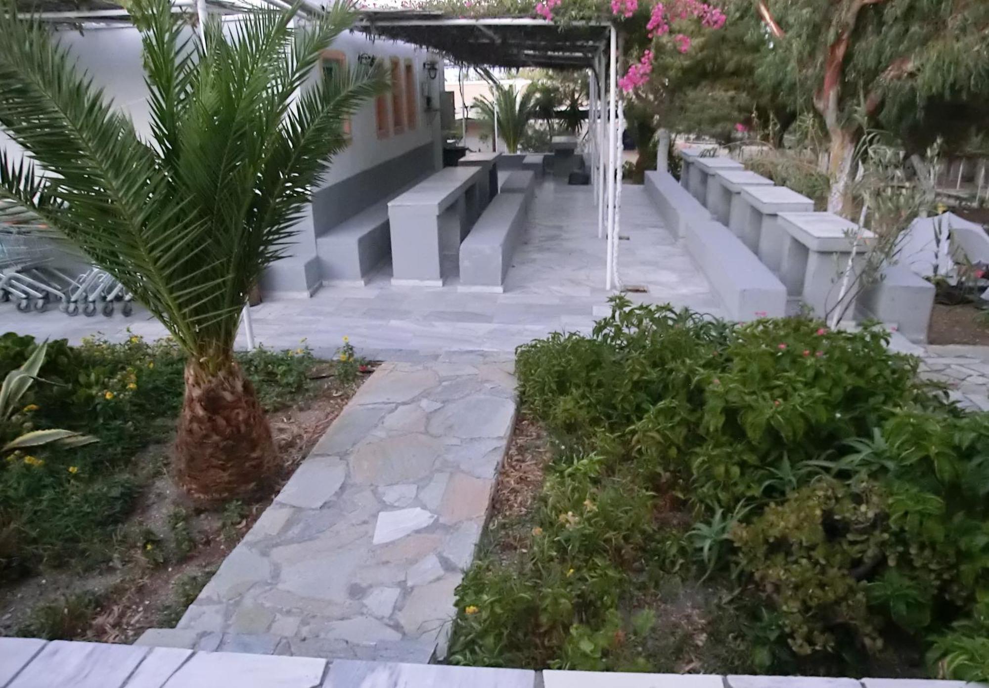 סנטוריני Santorini Camping & Hostel מראה חיצוני תמונה